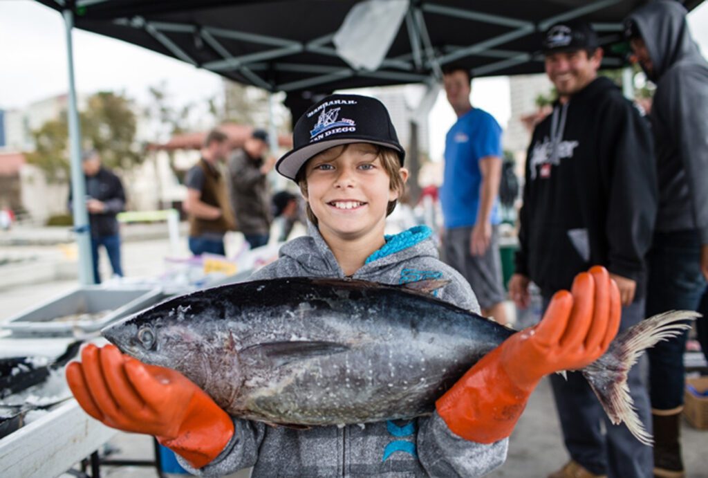 Tuna Harbor Dockside Market Reinvigorates San Diego Fishing Industry