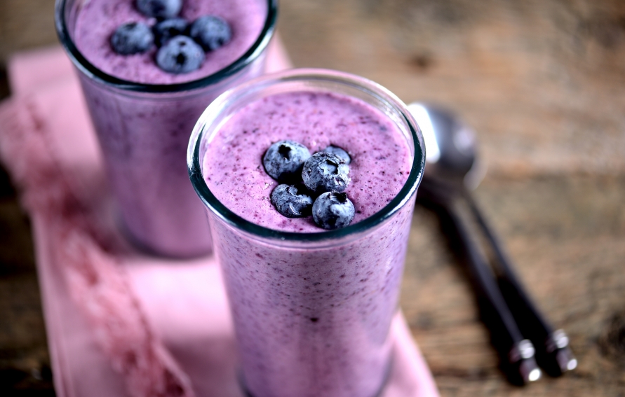 Brain Power Matcha Berry Smoothie