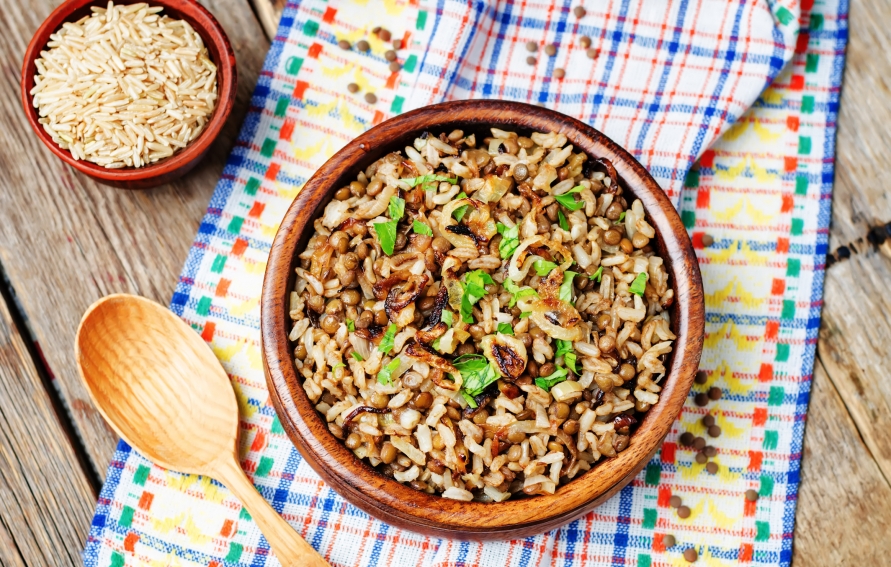 Lentil Rice with Olive Oil Poached Onions (Mujaddara)
